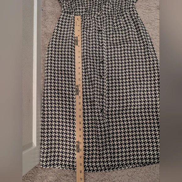 Vintage RARE BCBG Paris Silk Satin Houndstooth Shirt Dress Size 6 - Picture 15 of 16
